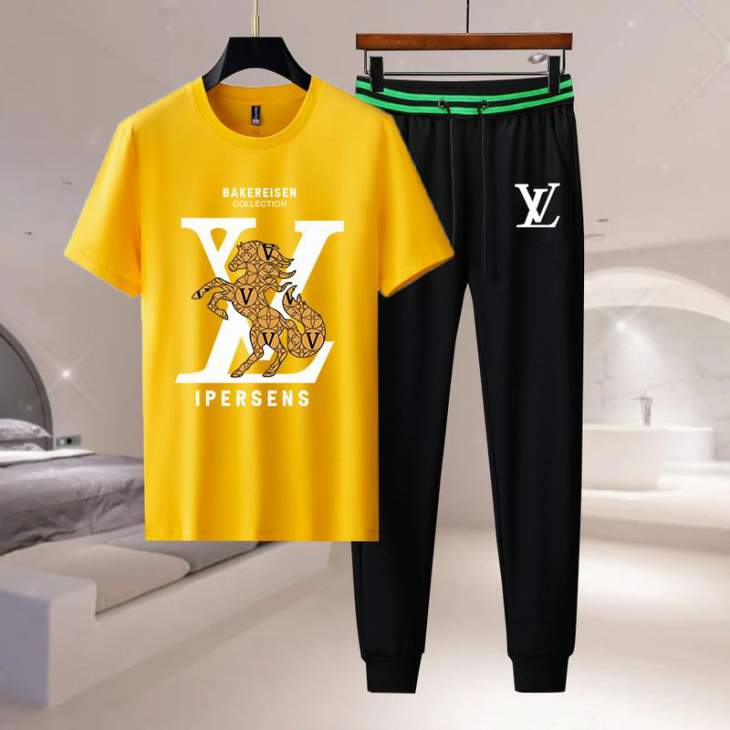 Picture of LV Shirt Pant Suits _SKULVM-4XL11Lx22323423